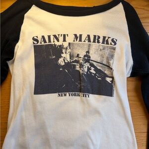 Brandy Melville Black and Cream Graphic Raglan Tee